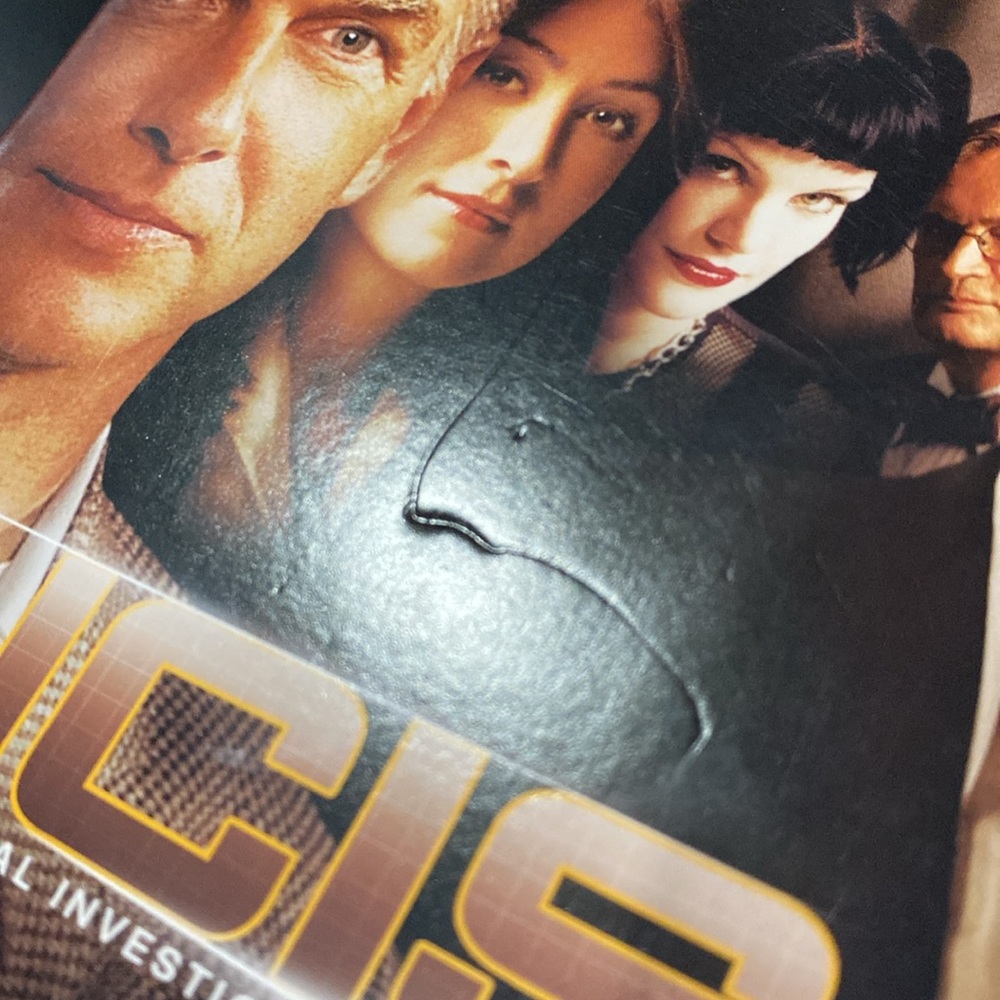 NCIS - The Complete First Season - Picture 13 of 16